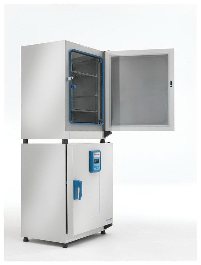 Thermo Scientific™ Heratherm™ General Protocol Microbiological Incubator – 4 cu. ft. (117 L) Capacity, Gravity Convection 51028063